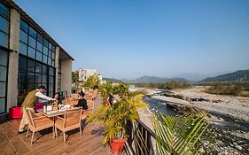 Manu Maharani Resort